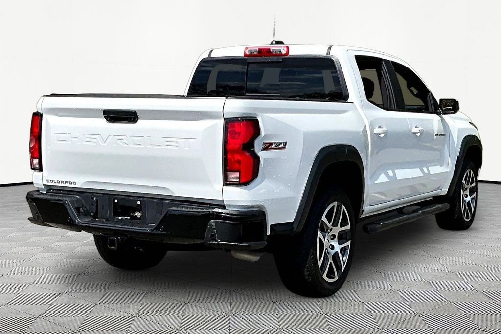 Used 2024 Chevrolet Colorado Z71 w/ Z71 Convenience Package 2 image 5