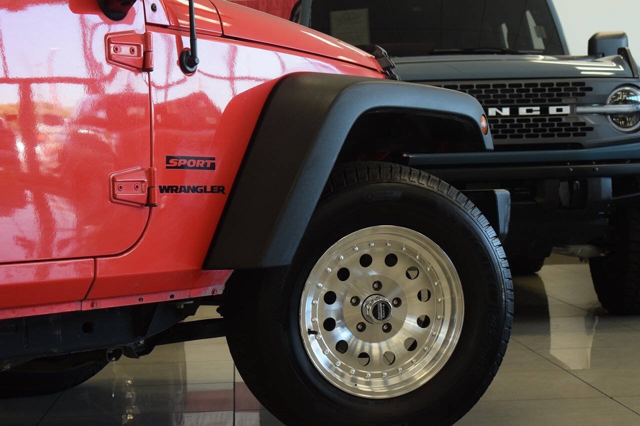 Used 2013 Jeep Wrangler Sport AWD/4WD image 17