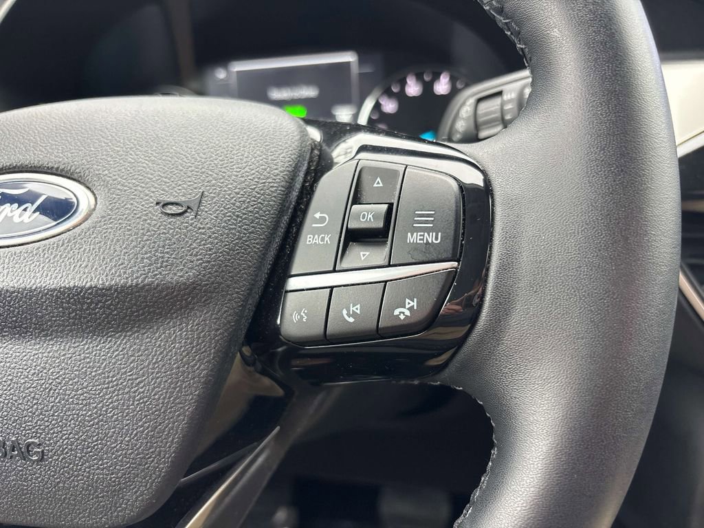 Used 2022 Ford Escape SE w/ Cold Weather Package FWD image 22