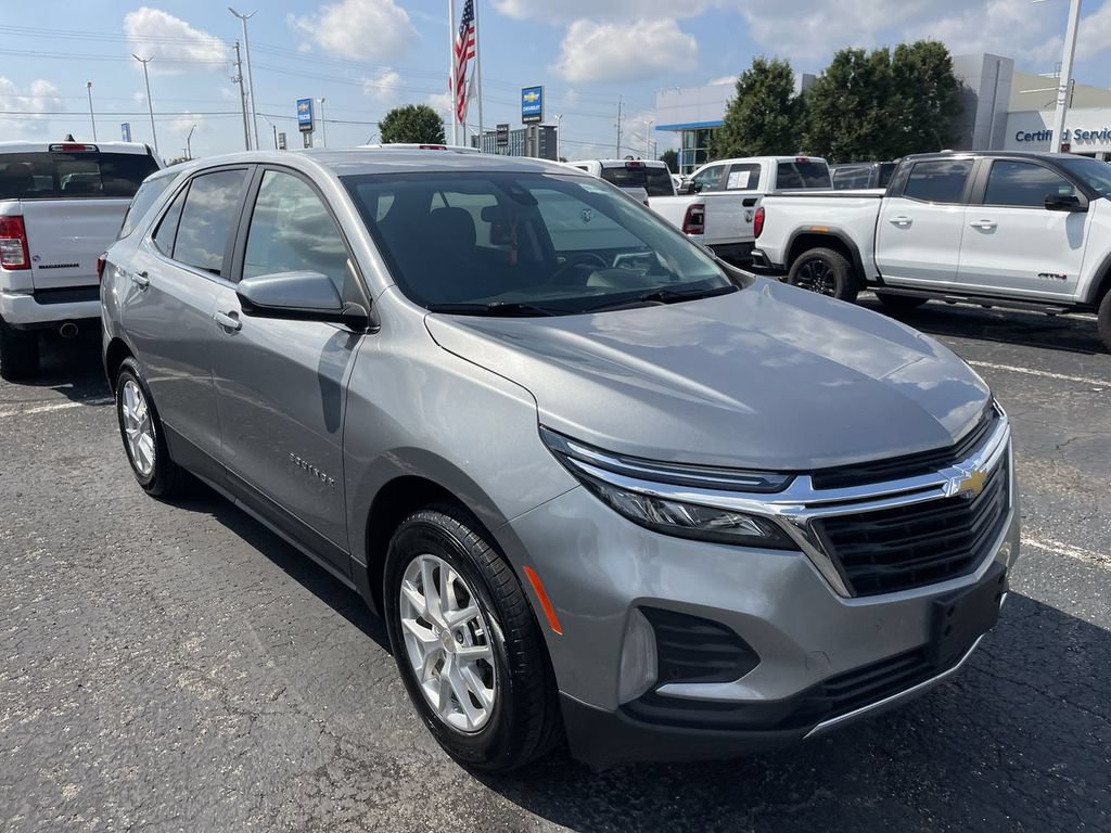 Used 2024 Chevrolet Equinox LT AWD/4WD image 12