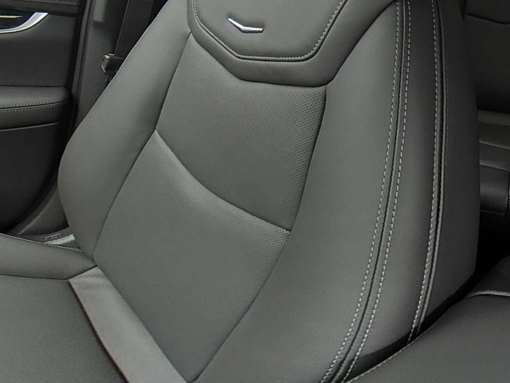 New 2026 Cadillac XT5 Premium Luxury FWD image 35