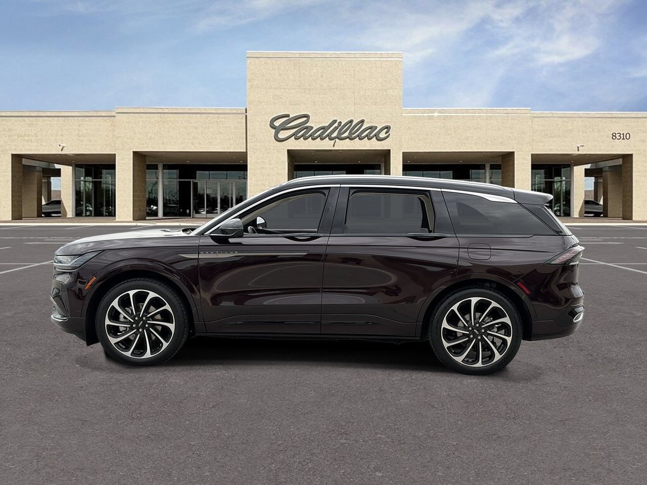 Used 2025 Lincoln Nautilus Black Label AWD/4WD image 8
