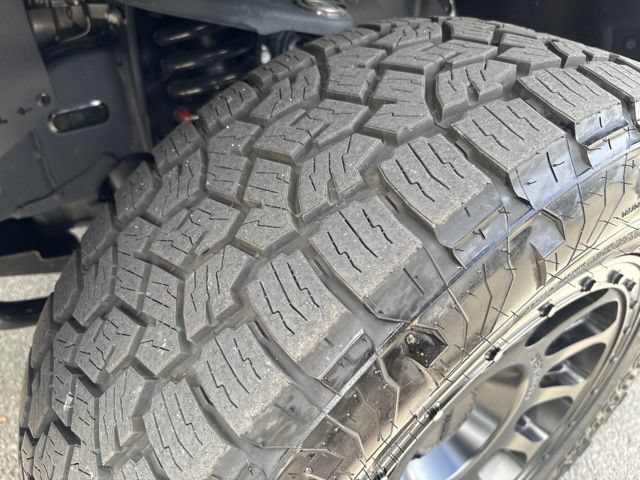 Used 2025 Toyota Tundra Platinum AWD/4WD image 43