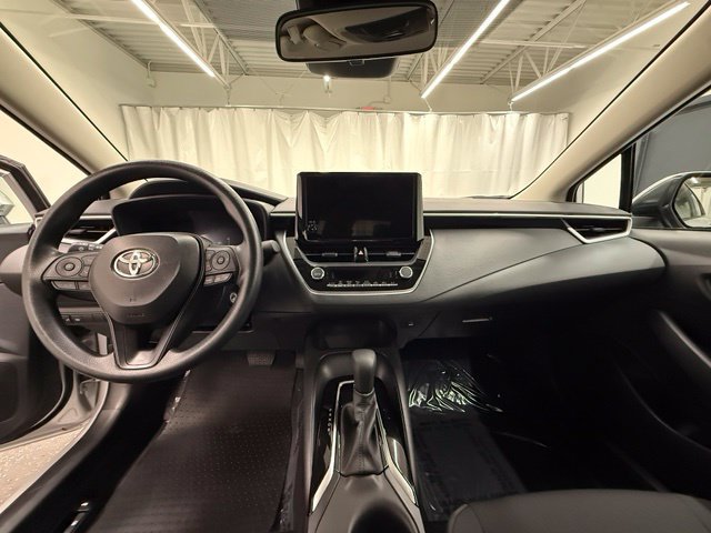 Used 2026 Toyota Corolla LE FWD image 18