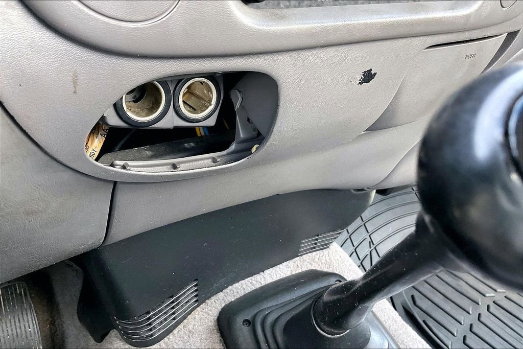 Used 2000 Ford F150 XL RWD image 17