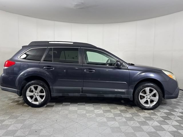 Used 2013 Subaru Outback 2.5i Limited w/ Moonroof Pkg AWD/4WD image 7