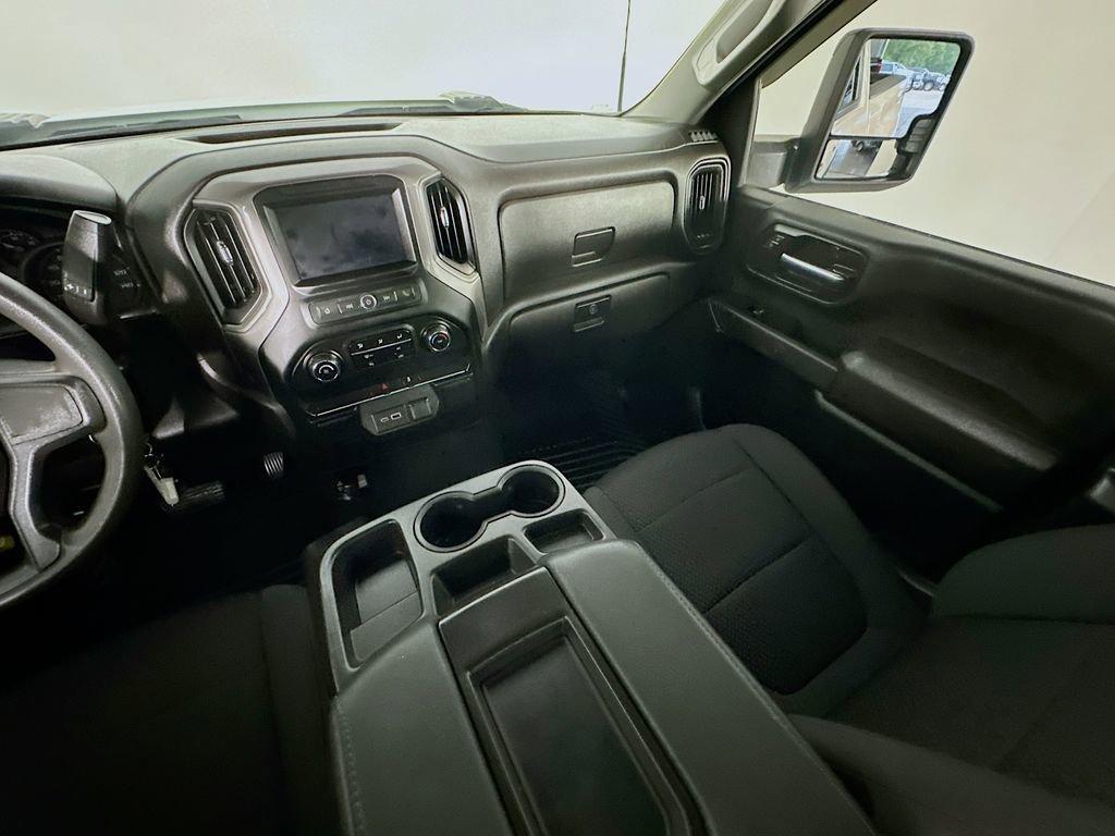 Used 2023 Chevrolet Silverado 2500 Custom AWD/4WD image 11