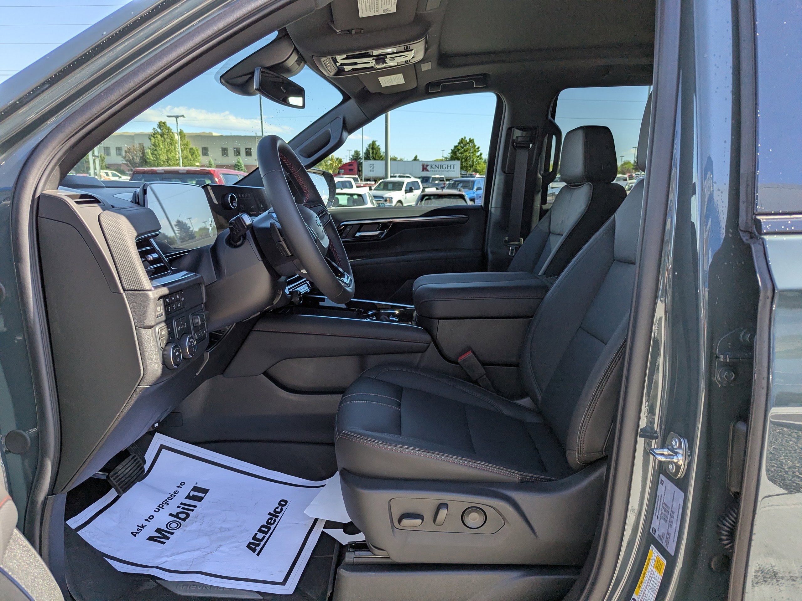 New 2026 Chevrolet Tahoe RST w/ RST Capability Package AWD/4WD image 10