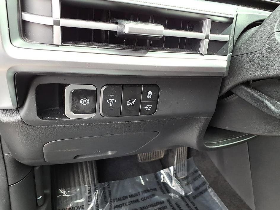 Used 2024 Hyundai Santa Fe XRT AWD/4WD image 13