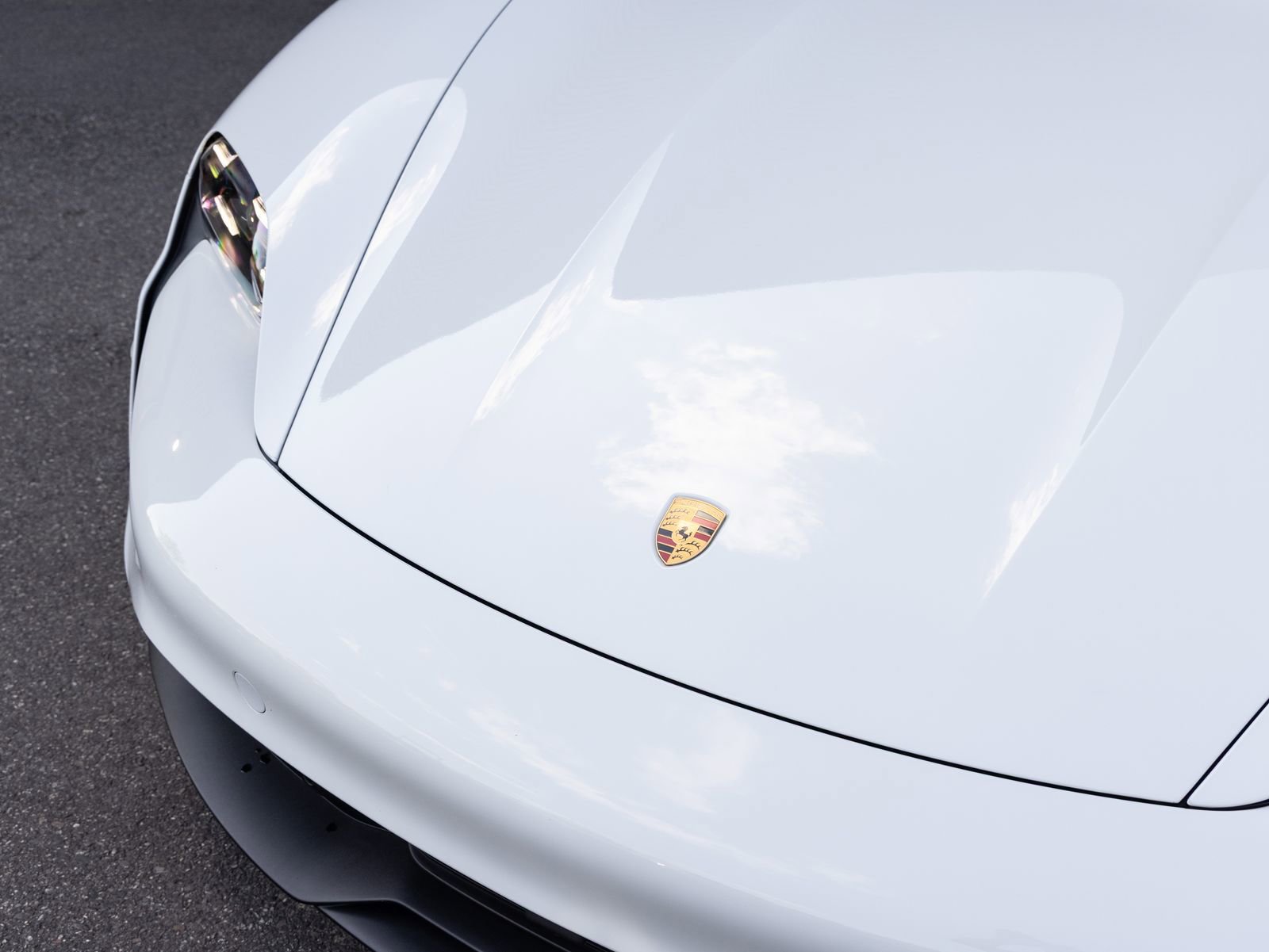 Certified 2023 Porsche Taycan GTS image 10