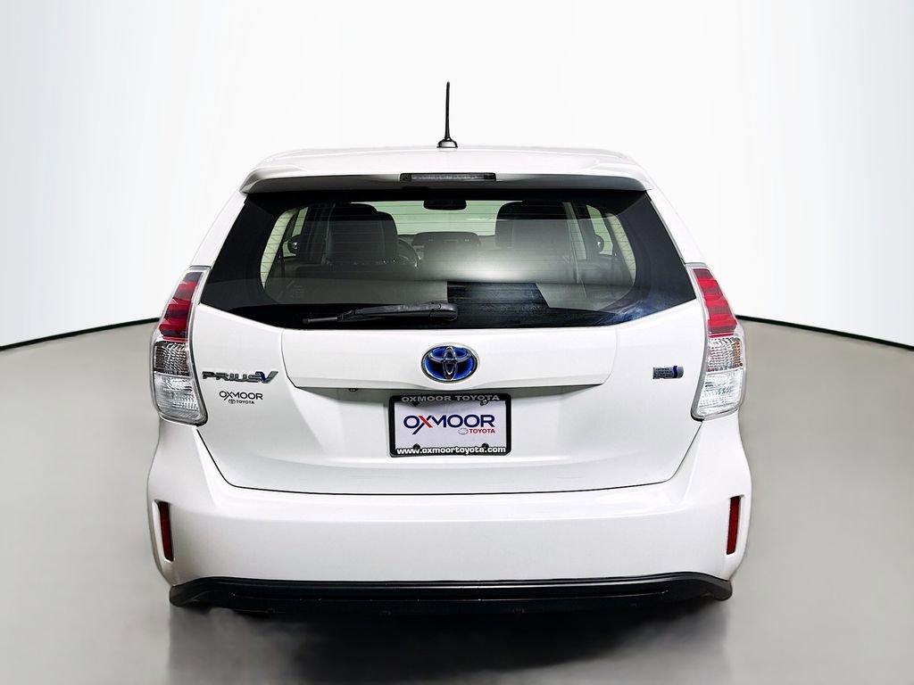 Used 2016 Toyota Prius V Four image 6