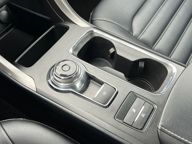 Used 2020 Ford Fusion SEL image 29