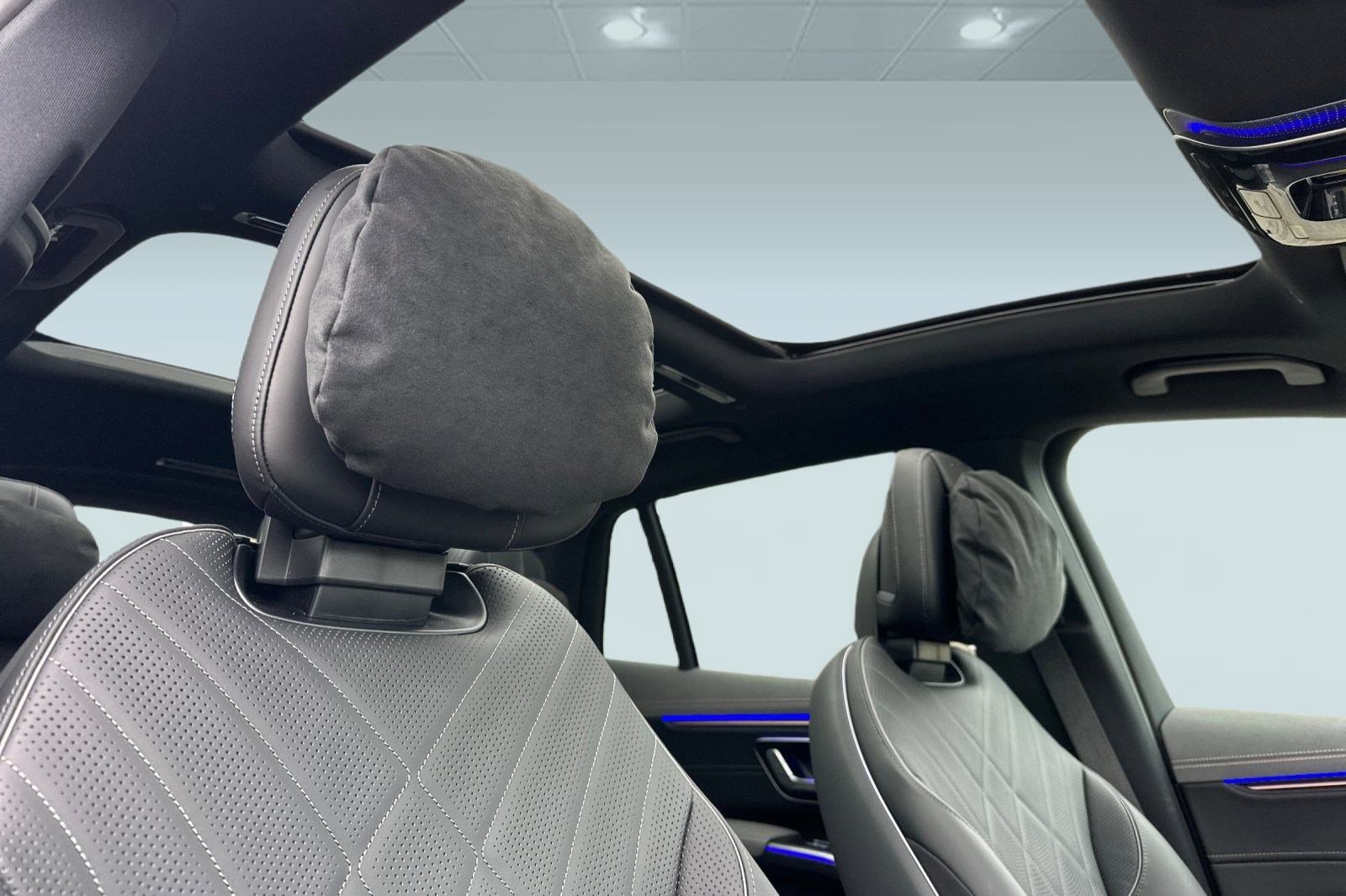 New 2026 Mercedes-Benz EQS 550 4MATIC SUV image 14