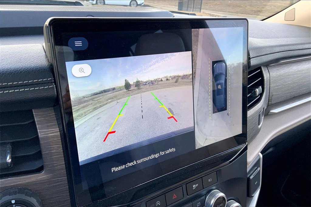 Used 2023 Ford Expedition Limited image 15