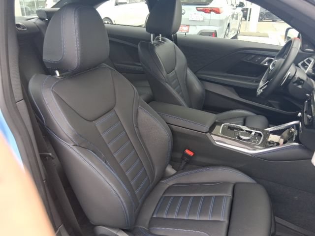 Used 2026 BMW M240i Coupe w/ Premium Package RWD image 16
