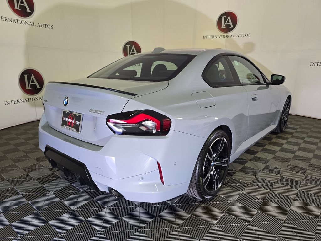 New 2025 BMW 230i xDrive Coupe w/ M Sport Package AWD/4WD image 4