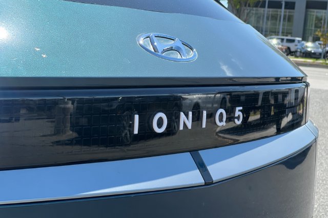 Used 2024 Hyundai Ioniq 5 SEL RWD image 34