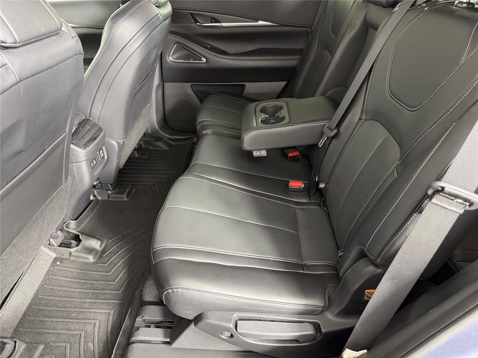 Used 2023 INFINITI QX60 Sensory w/ Cargo Package AWD/4WD image 19