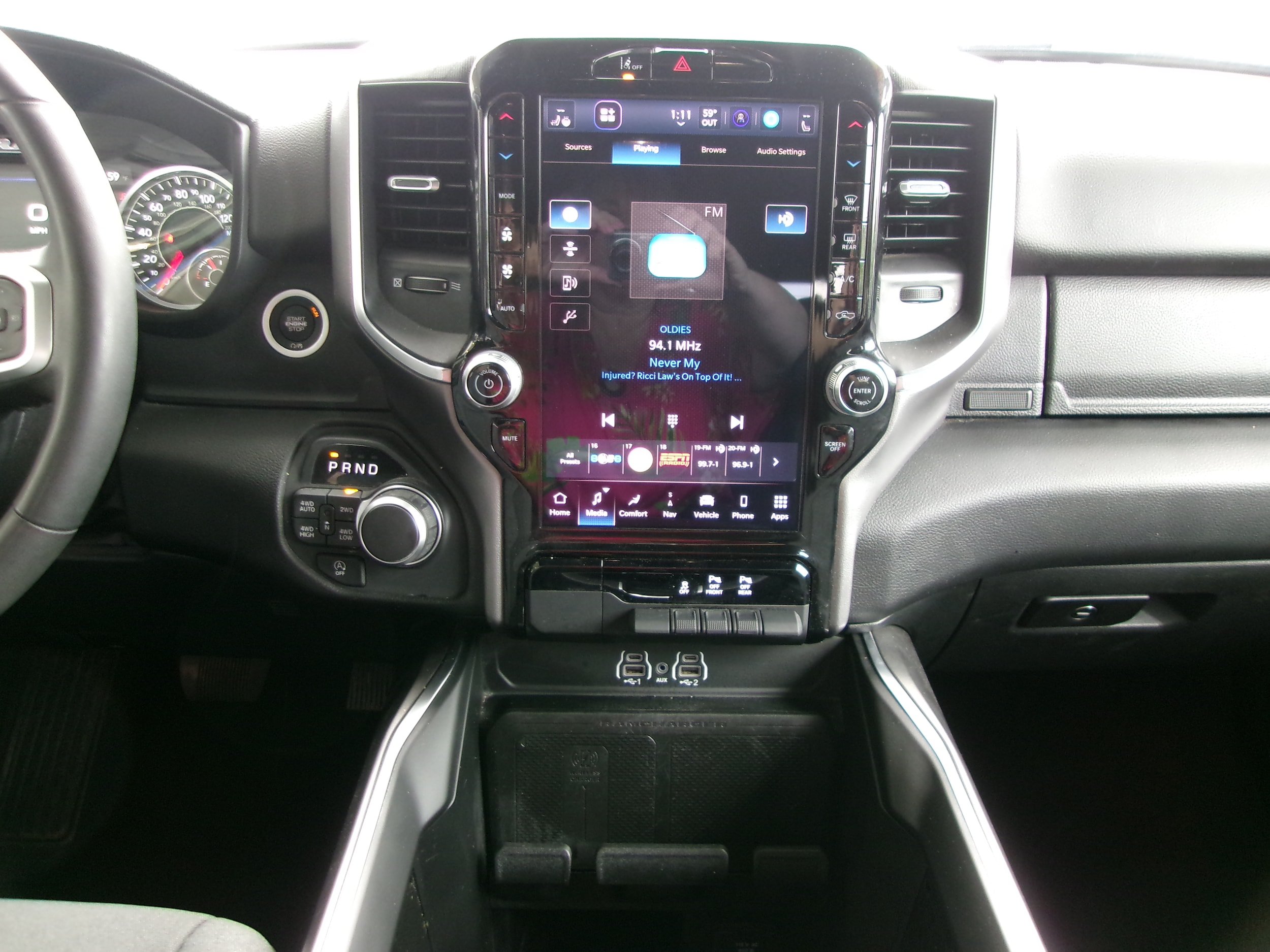 Used 2025 RAM 1500 Big Horn AWD/4WD image 15