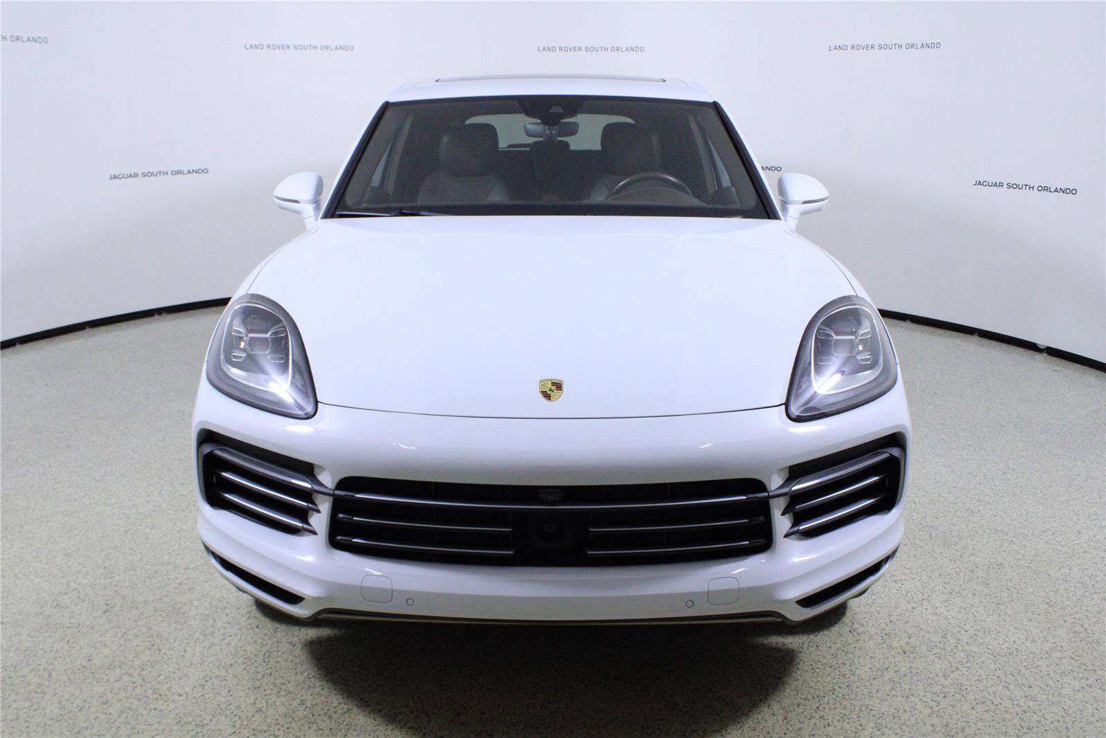 Used 2019 Porsche Cayenne AWD/4WD image 2