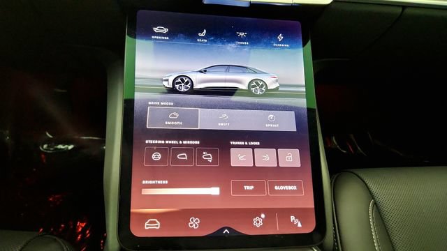 Used 2025 Lucid Air Pure RWD image 58