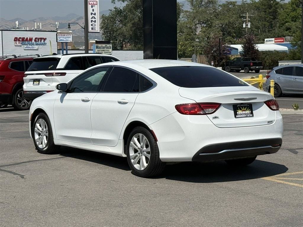 Used 2016 Chrysler 200 Limited FWD image 5