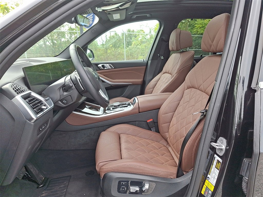 Certified 2024 BMW X5 xDrive50e w/ Premium Package image 16
