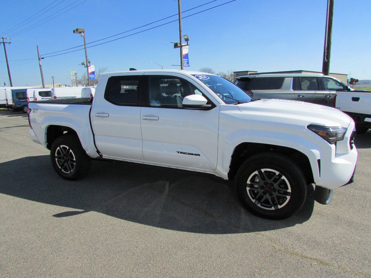 Used 2024 Toyota Tacoma TRD Sport RWD image 5
