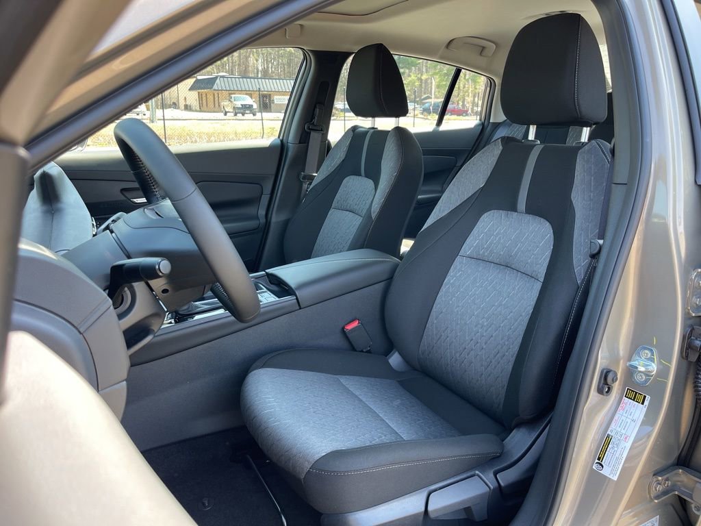 New 2026 Nissan Sentra SV FWD image 17