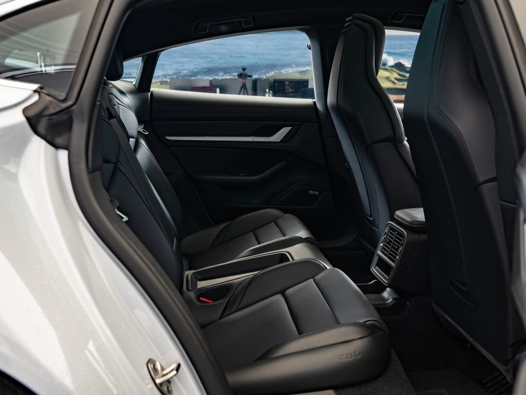 New 2026 Porsche Taycan 4S AWD/4WD image 43