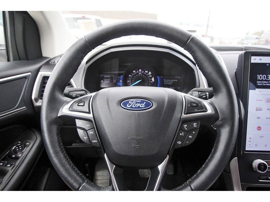 Certified 2022 Ford Edge SEL w/ Convenience Package AWD/4WD image 16