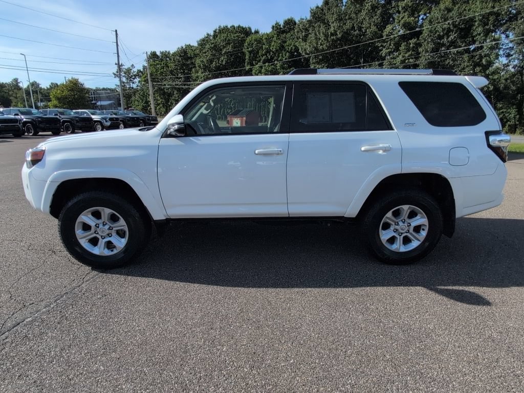 Used 2024 Toyota 4Runner SR5 Premium w/ Moonroof Package AWD/4WD image 3