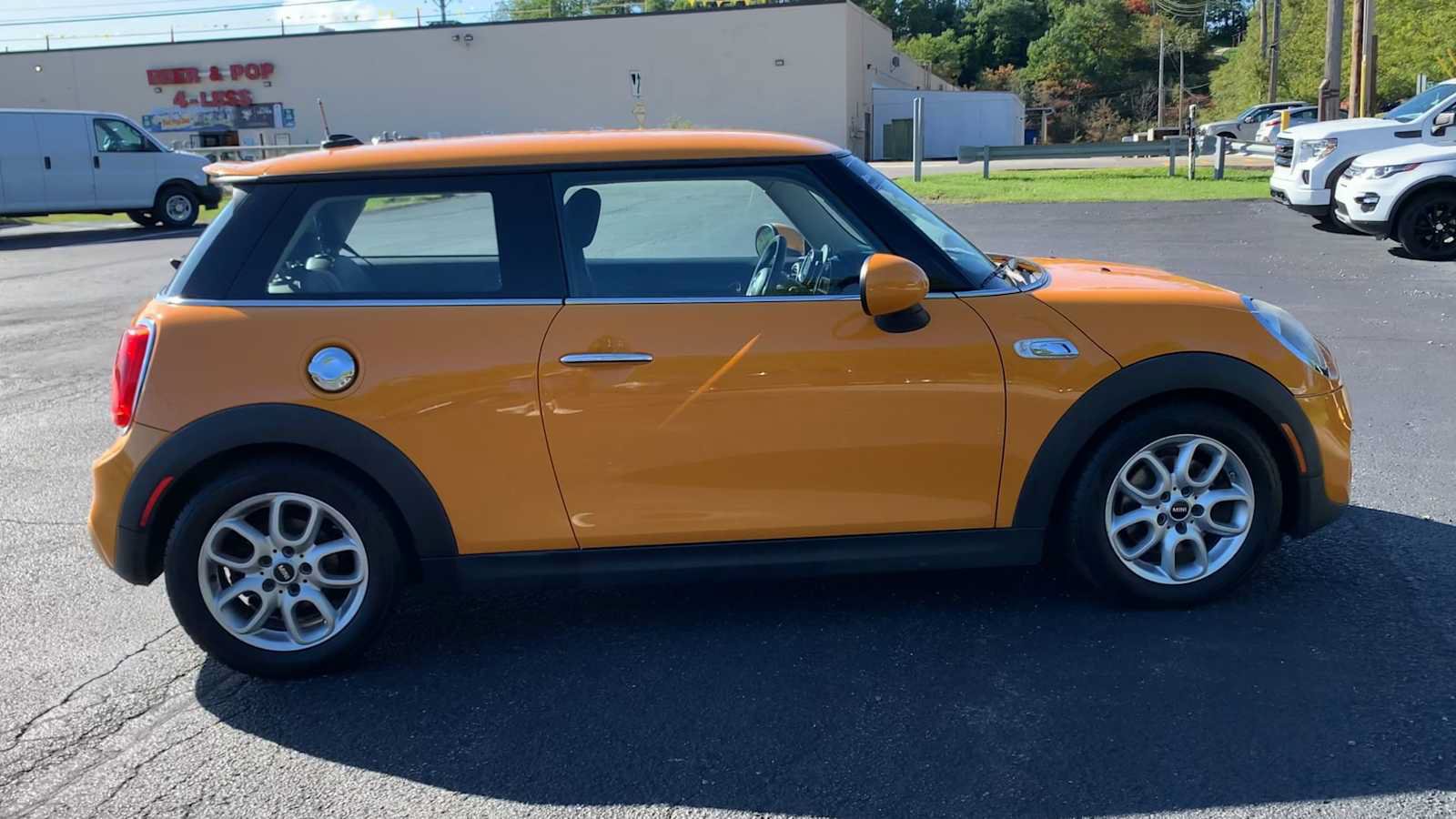 Used 2015 MINI Cooper S FWD image 9