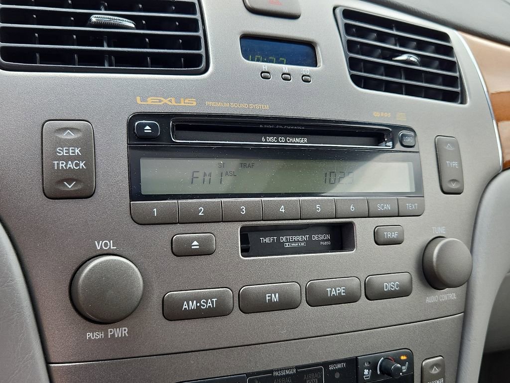 Used 2005 Lexus ES 330 FWD image 20