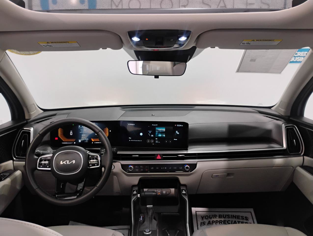 Used 2025 Kia Sorento S w/ Panoramic Sunroof Package FWD image 15