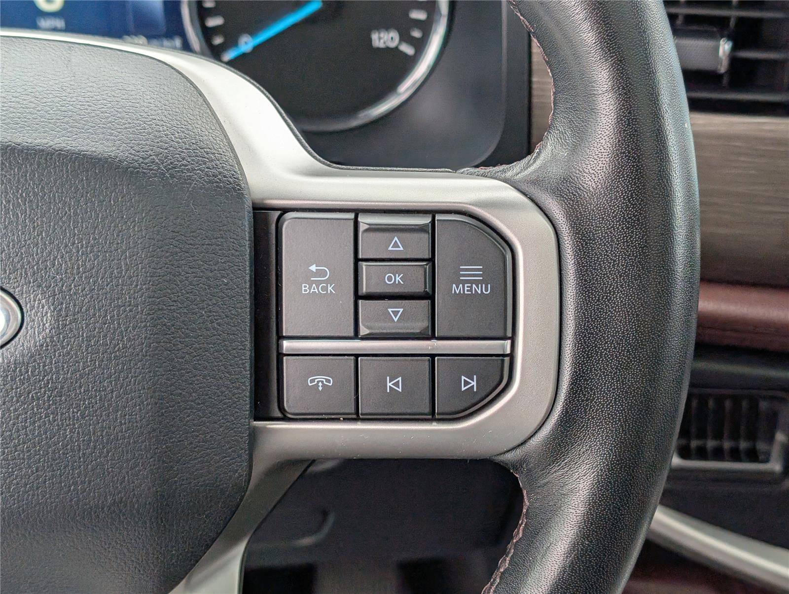 Used 2024 Ford Expedition Limited image 25