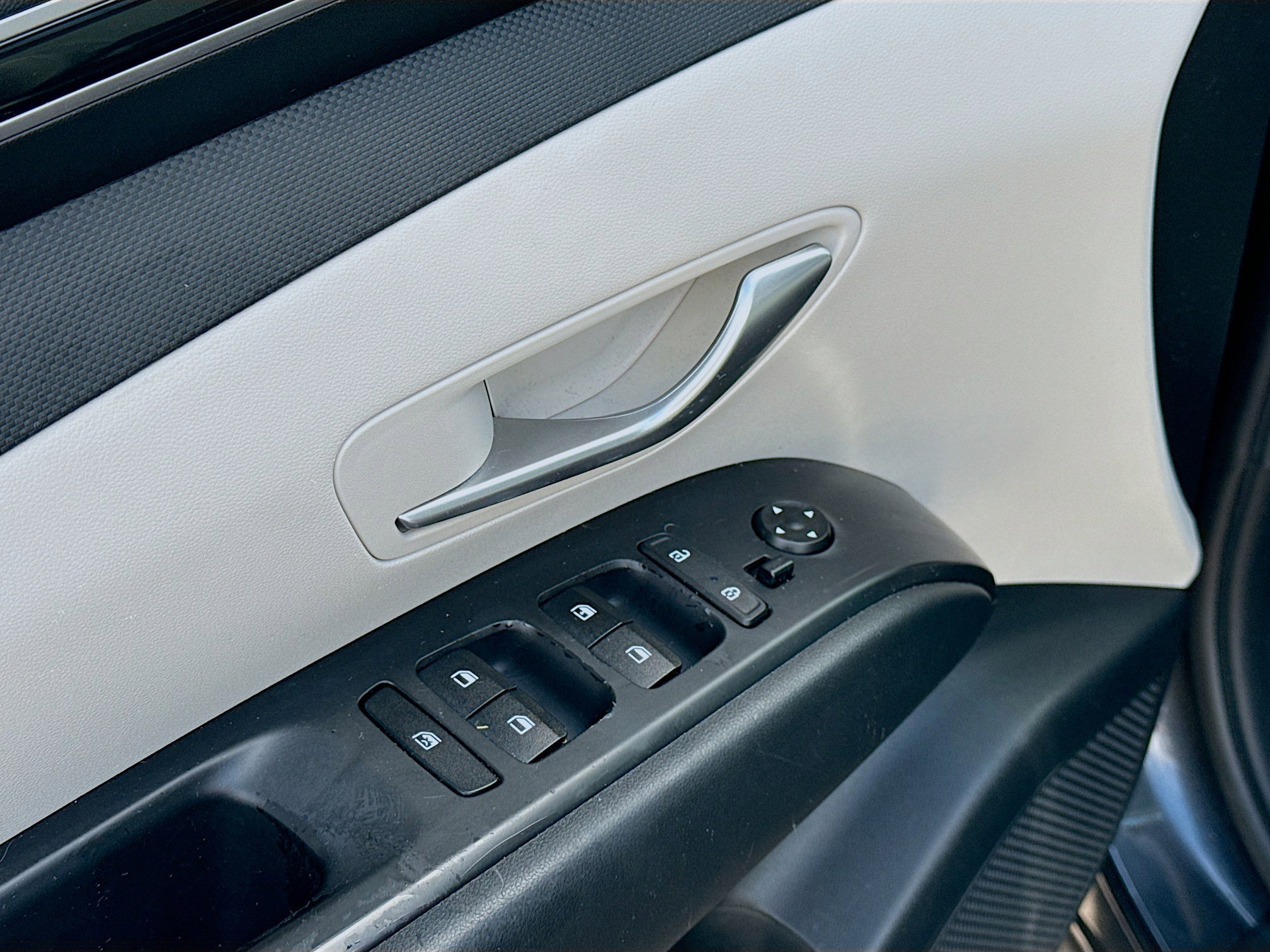 Used 2022 Hyundai Tucson SE image 20