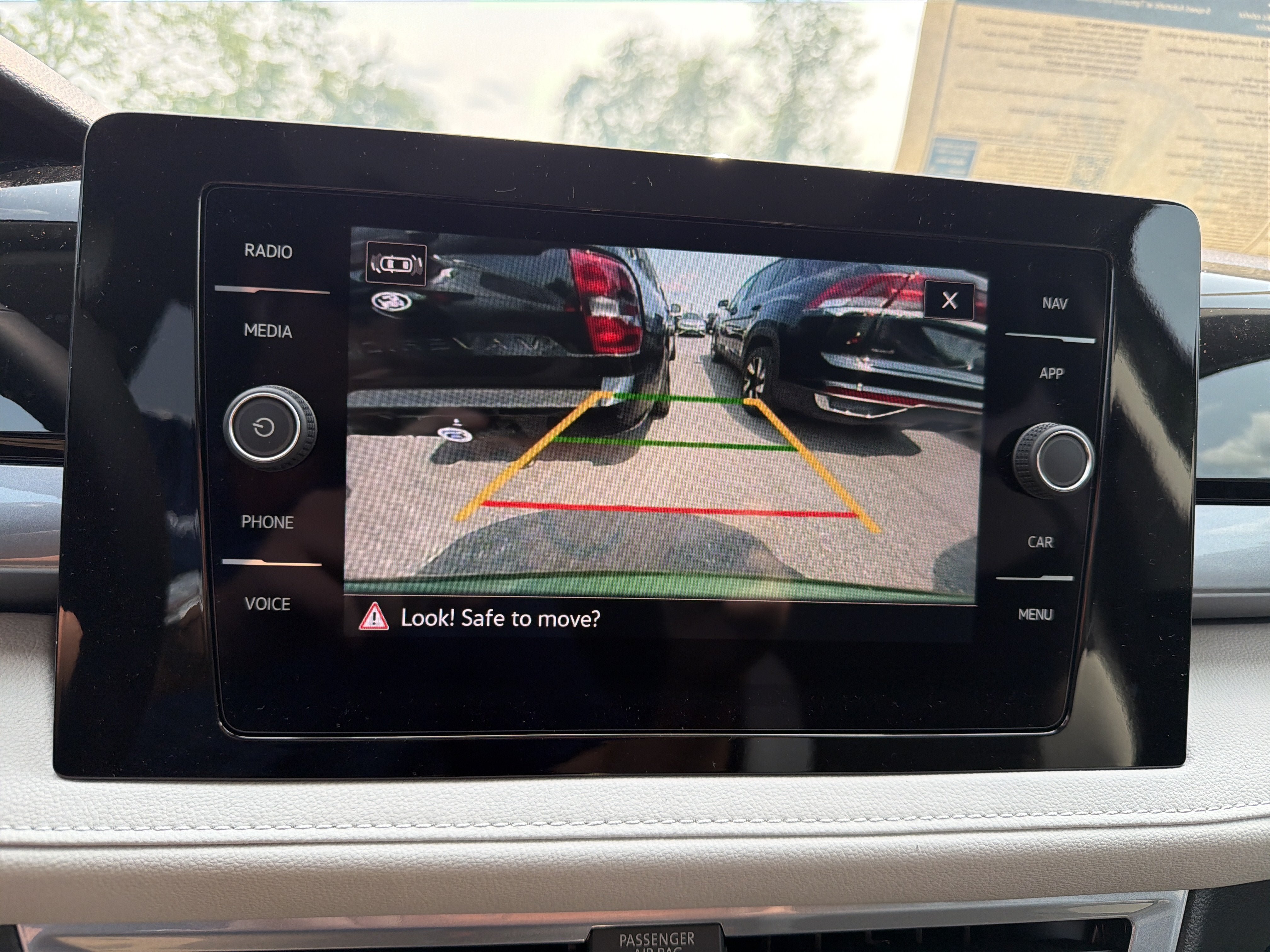 New 2026 Volkswagen Taos SEL AWD/4WD image 18