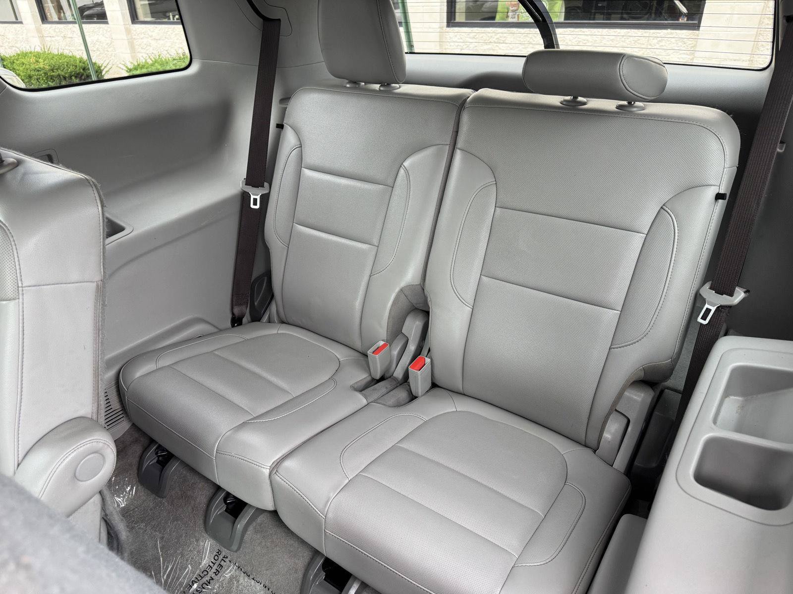 Used 2019 GMC Acadia SLT FWD image 31