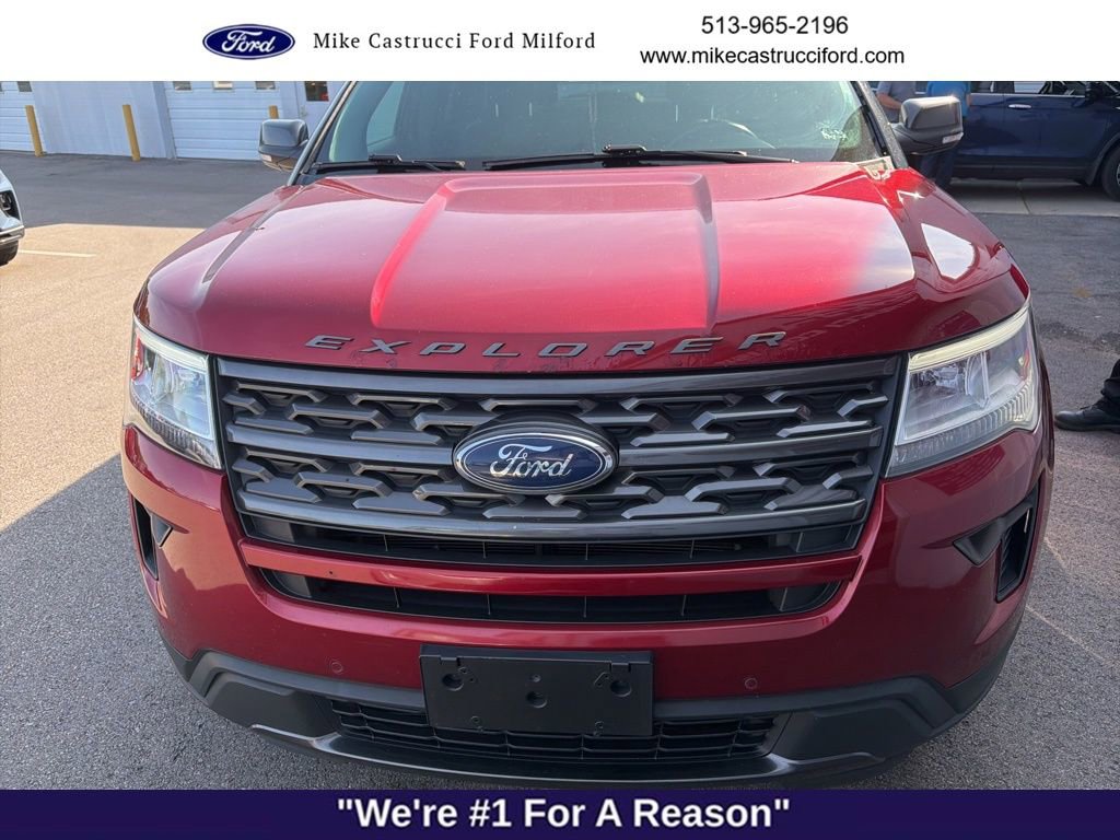 Used 2018 Ford Explorer XLT w/ Equipment Group 202A FWD image 4