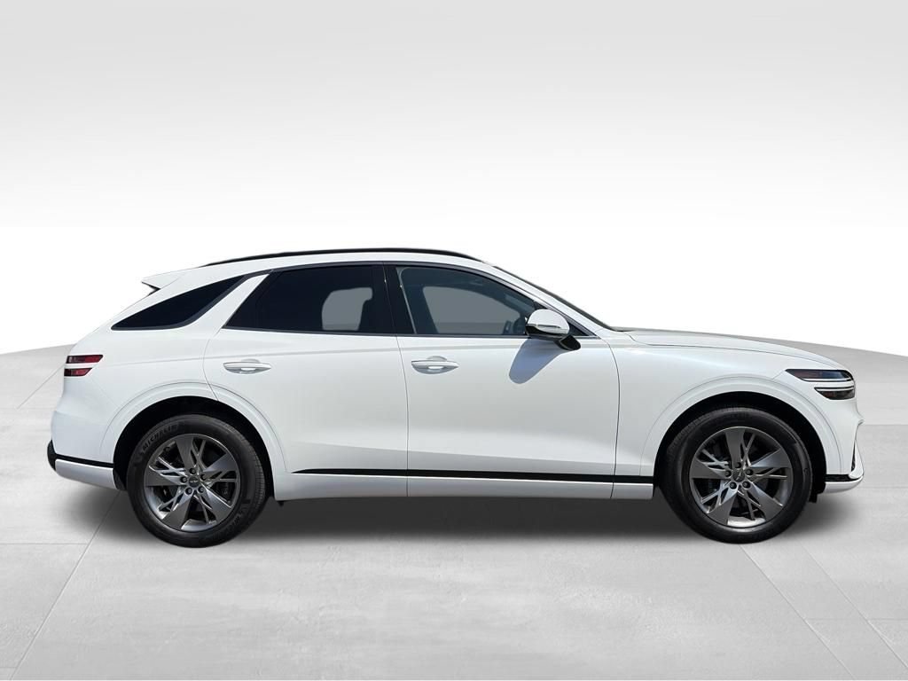 Certified 2025 Genesis GV70 3.5T Sport AWD/4WD image 2