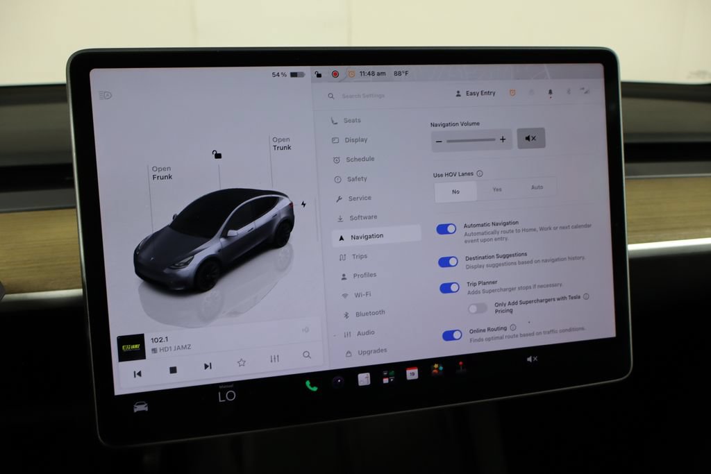 Used 2024 Tesla Model Y Long Range AWD/4WD image 41