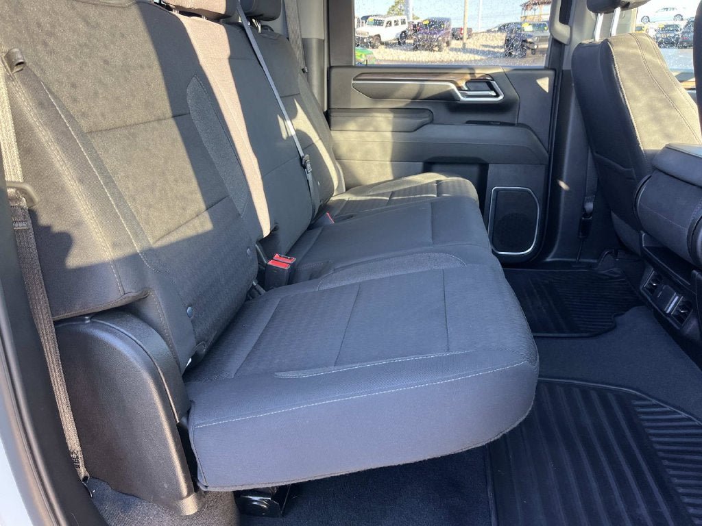Used 2025 Chevrolet Silverado 2500 LT w/ Convenience Package AWD/4WD image 21