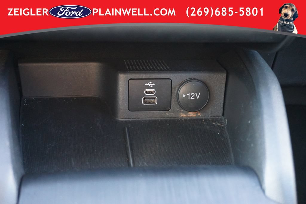 Used 2025 Ford Escape Active AWD/4WD image 19