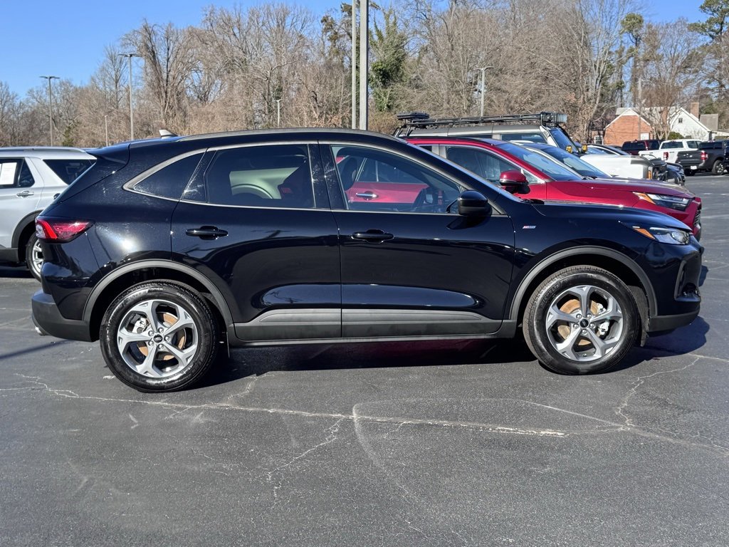 Used 2025 Ford Escape ST-Line Select image 4