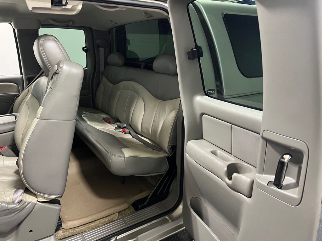Used 2002 GMC Sierra 1500 Denali image 11