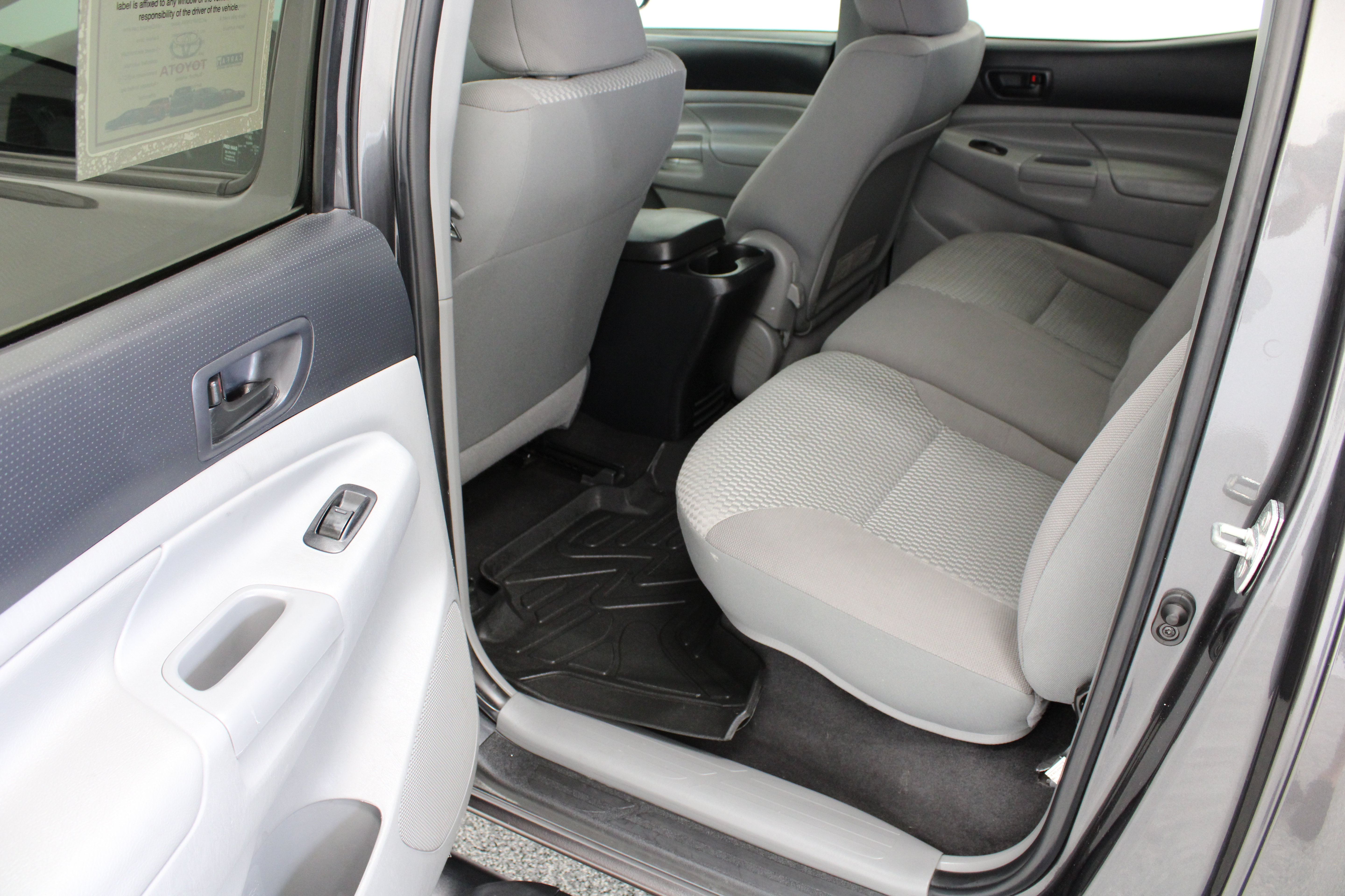 Used 2013 Toyota Tacoma 4x4 Double Cab w/ SR5 Pkg image 24
