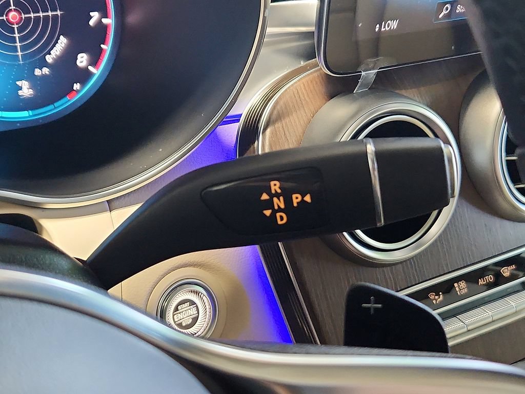 Used 2021 Mercedes-Benz GLC 300 4MATIC w/ Exterior Lighting Package image 15