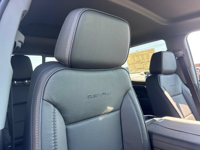 New 2026 GMC Sierra 1500 Denali w/ Technology Package AWD/4WD image 29
