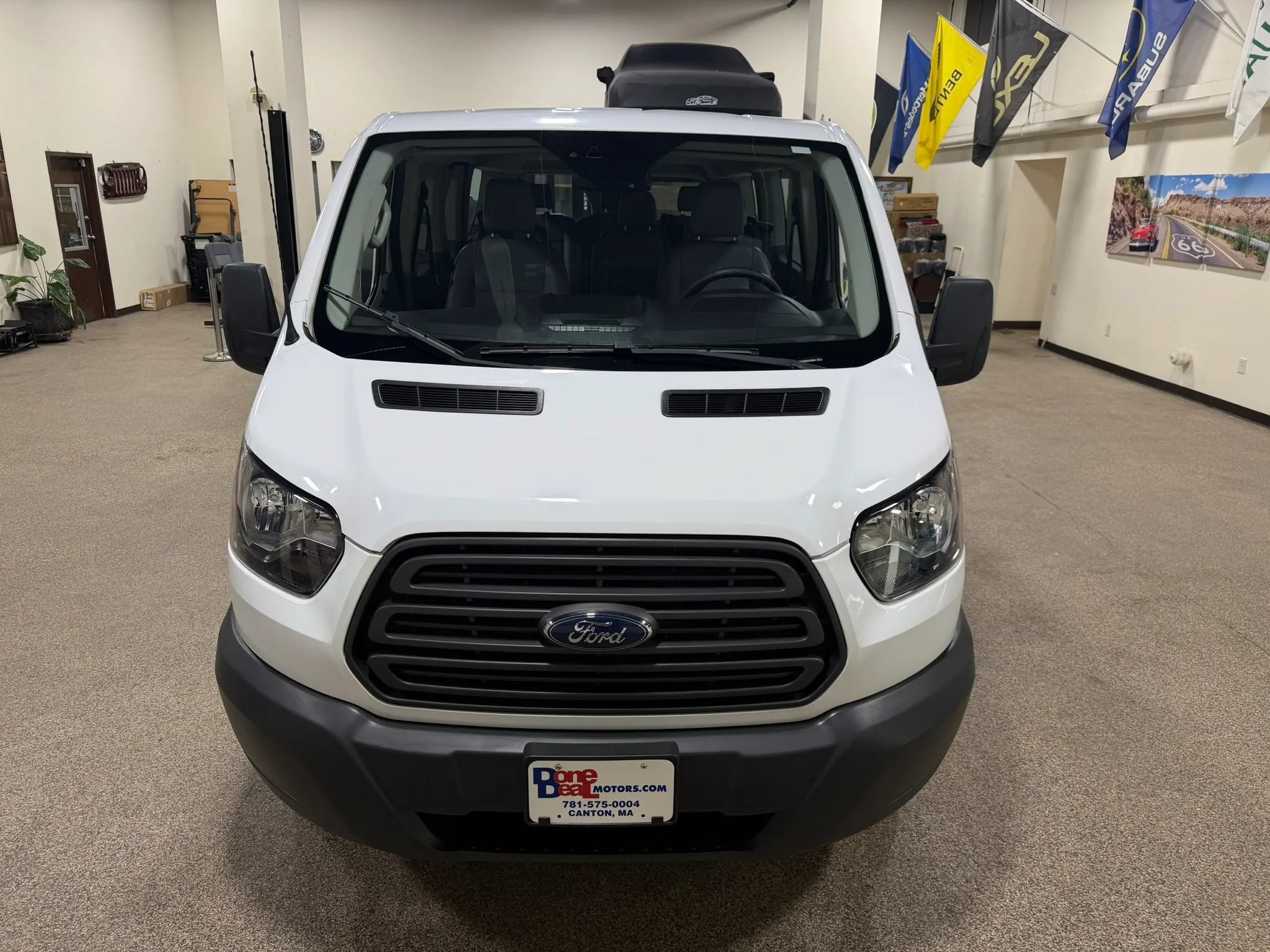 Used 2018 Ford Transit 150 XL RWD image 11
